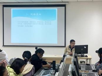 阎峰老师2 阎峰老师2